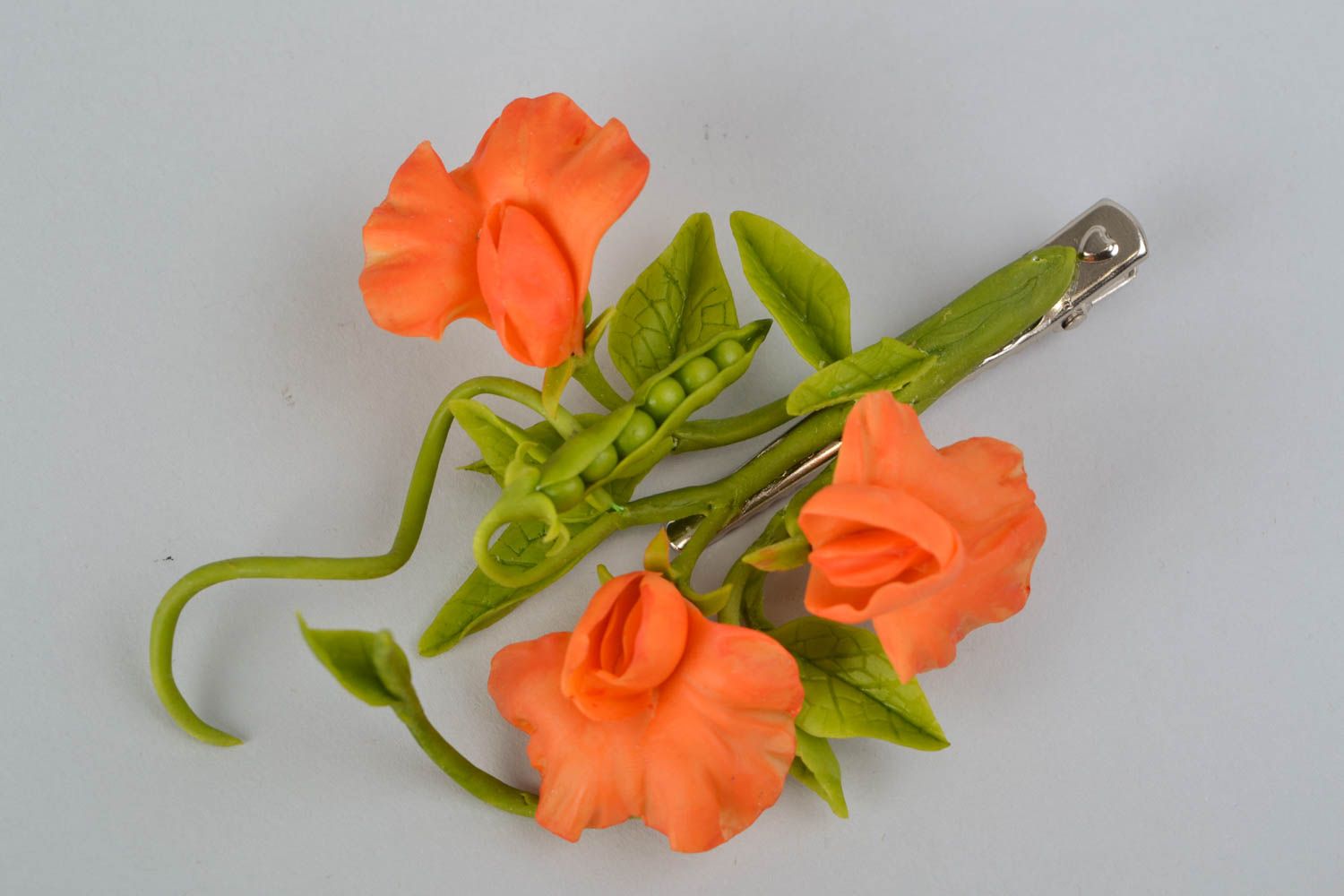 Barrette cheveux fleurs fleurs de petit pois en argile autodurcissante faite main photo 1