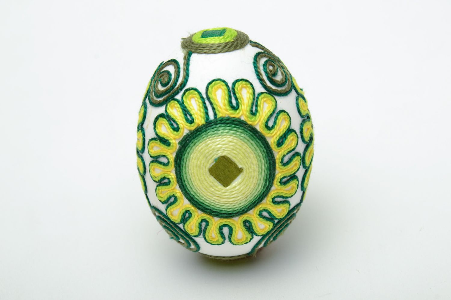 Пасхальное яйцо декоративное зеленое фото 2