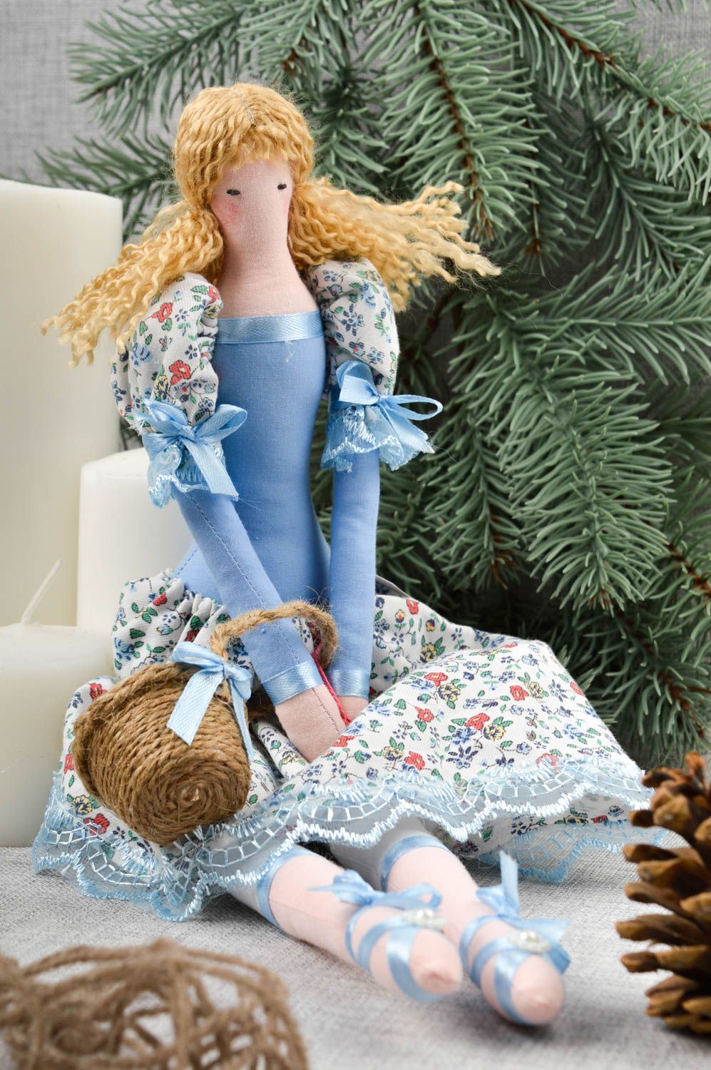 Кукла ручной работы кукла из ткани декоративная авторская кукла кудрявая фото 1