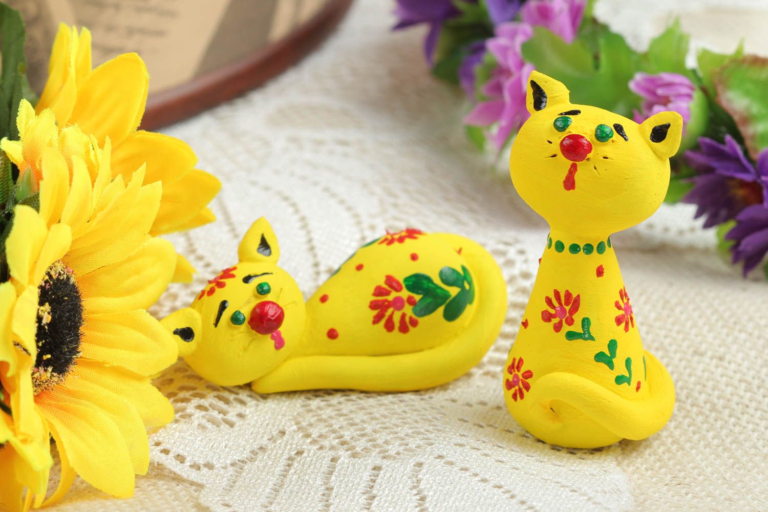 Handmade clay figurines 2 pieces home decoration small gifts decorative use only photo 1