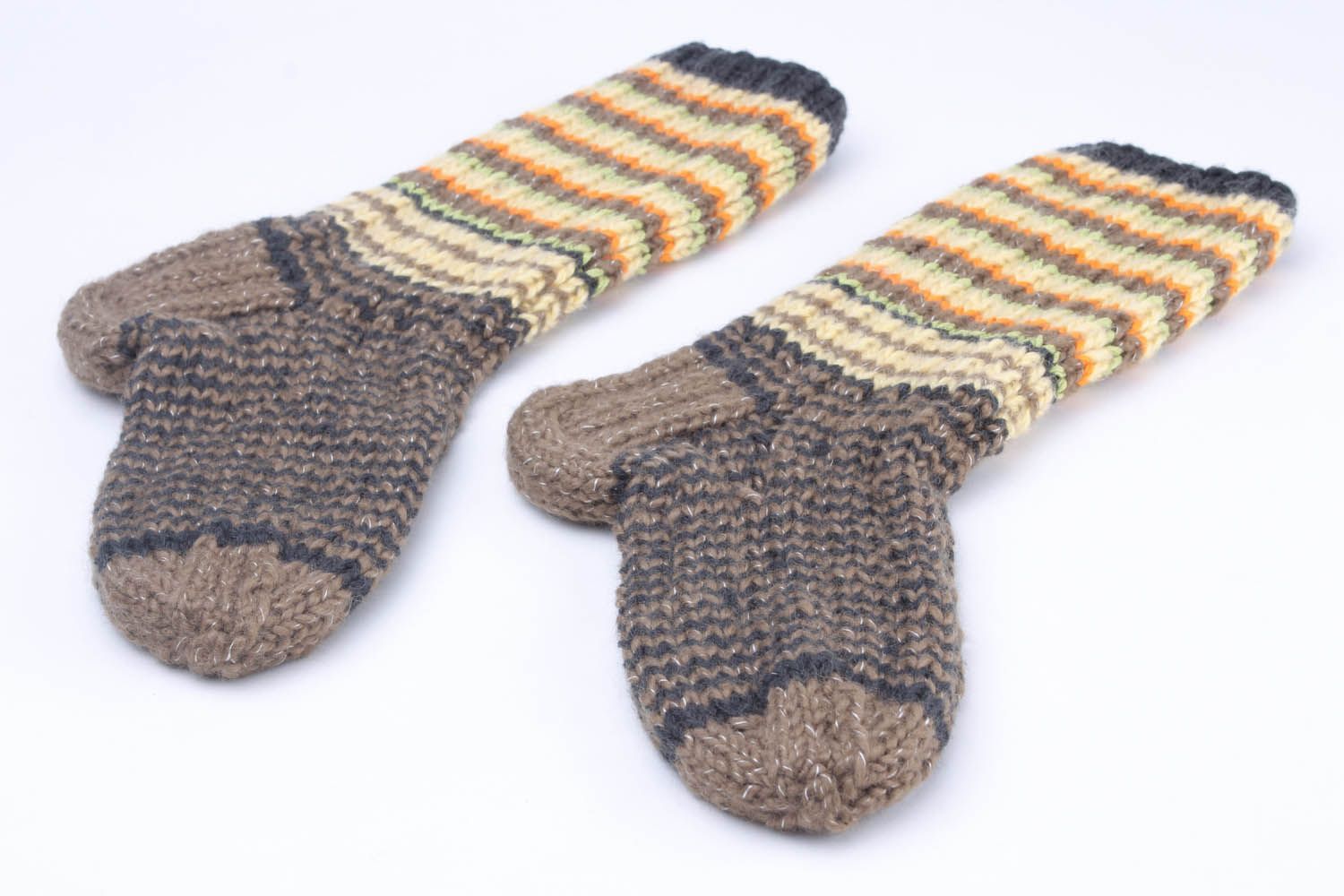 Knitted women's socks photo 3
