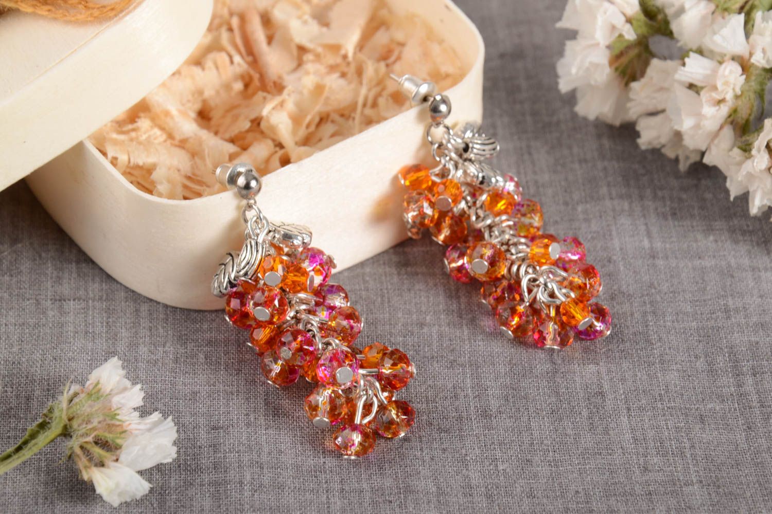 Bright handmade beaded earrings crystal earrings design costume jewelry photo 1
