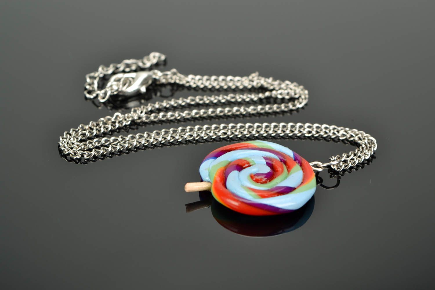 Pendant in the shape of a candy photo 1