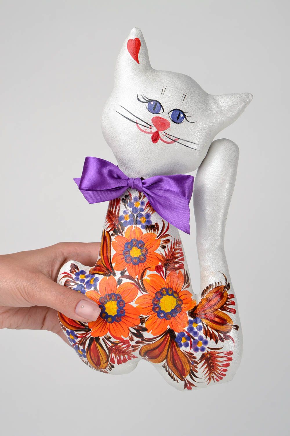 Peluche originale fait main Jouet pour enfant chat blanc floral Décor intérieur photo 2