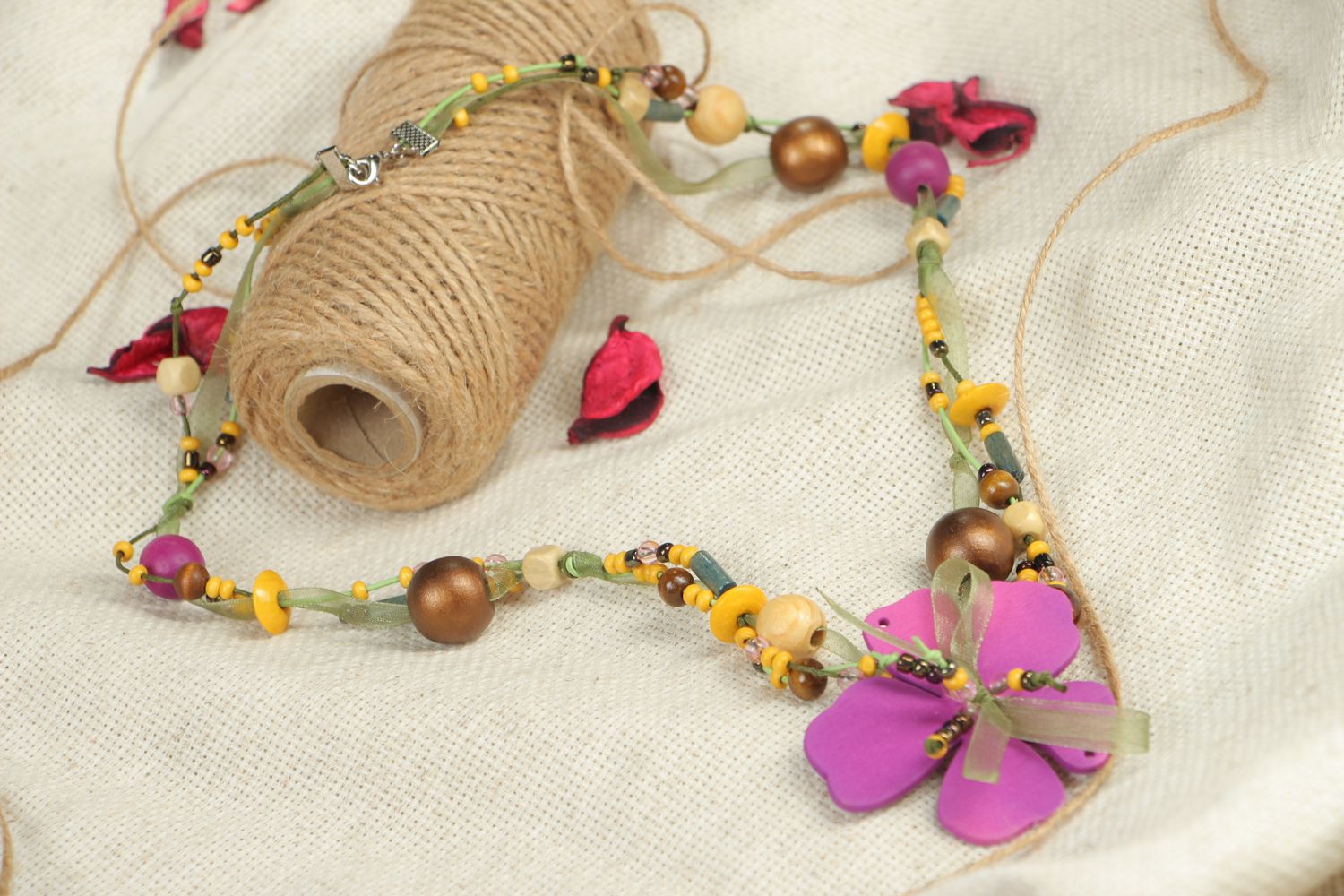 Bead necklace hand made of wood, plastic and organza Summer Fantasy photo 5