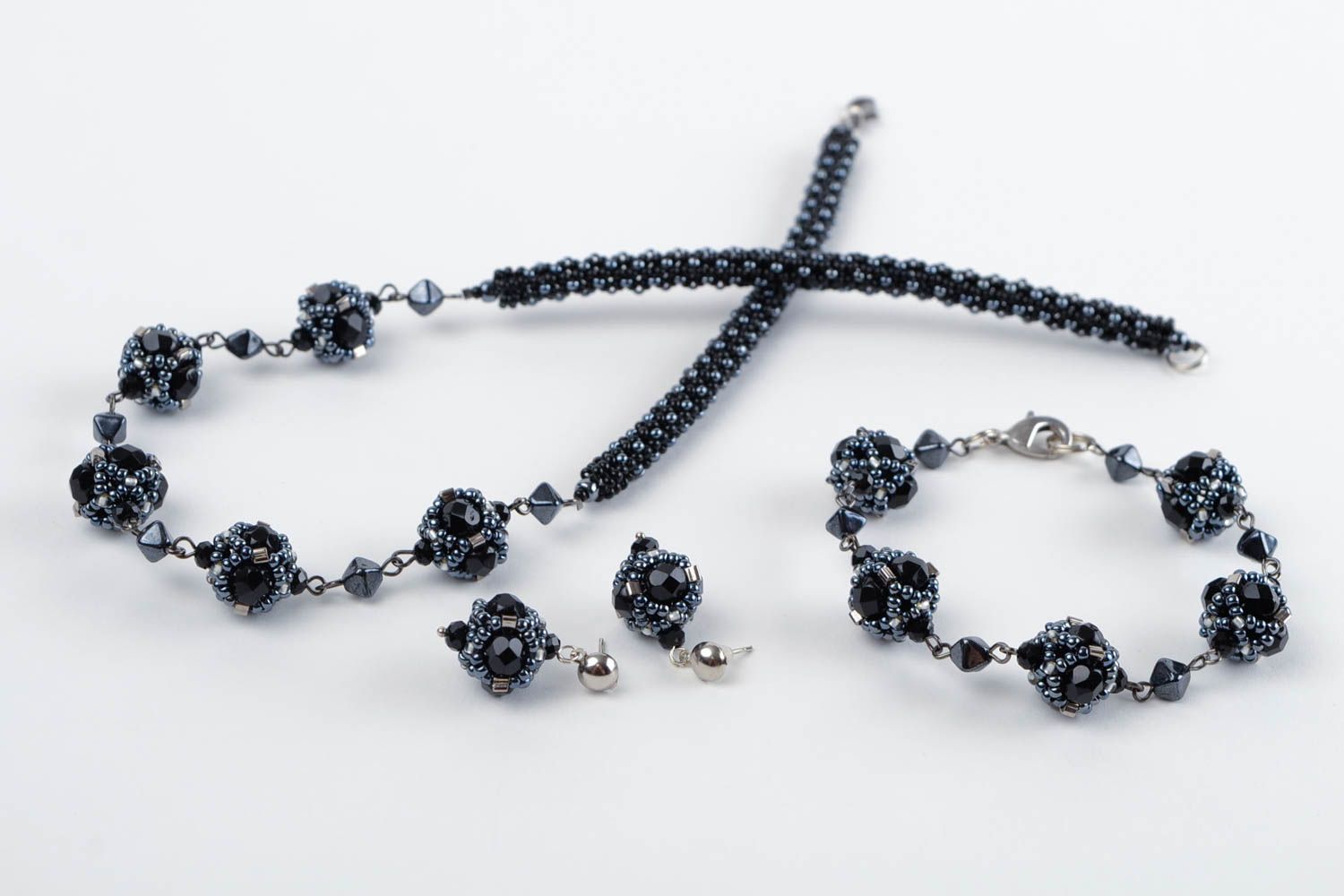 Parure de Bijoux faits main noirs en perles de rocaille Cadeau femme 3 pièces photo 2