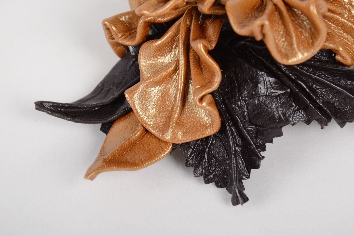 Barrette fleur marron faite main Pince cheveux en cuir Accessoire coiffure photo 5