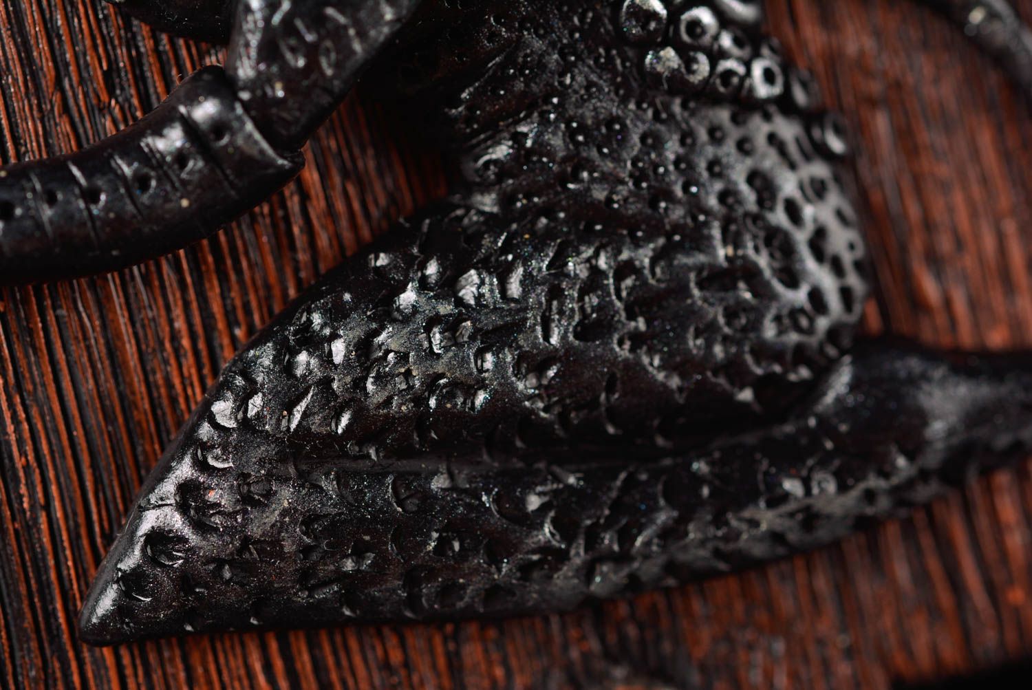 Кулон из полимерной глины украшение ручной работы подвеска из пластики необычная фото 3