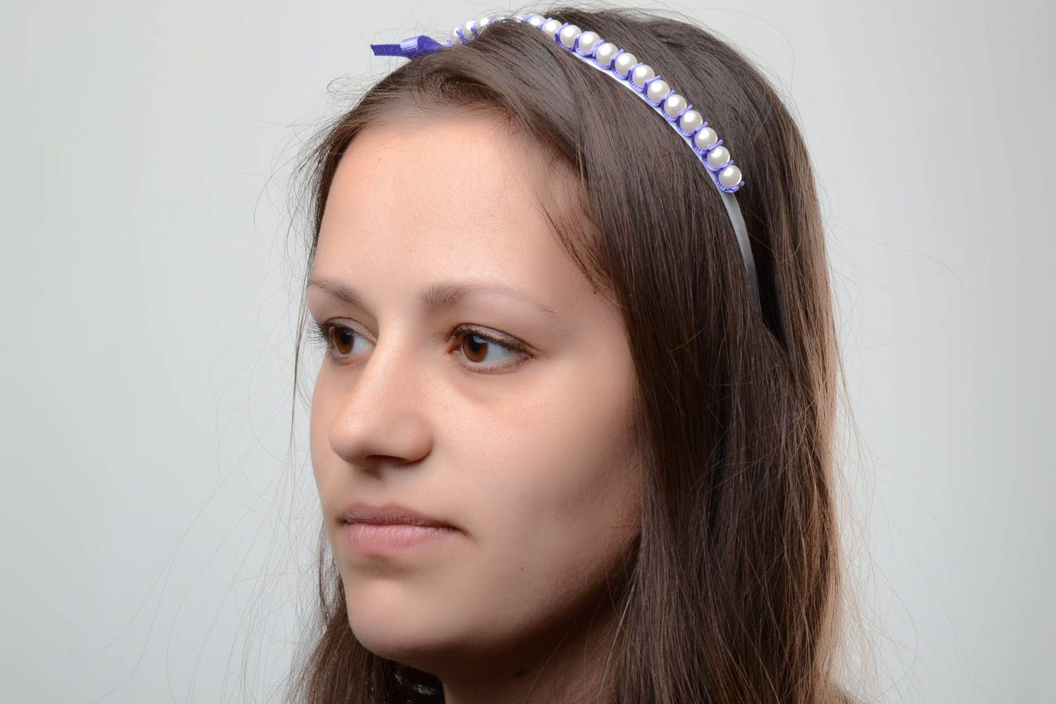 Schöner zarter Haarreif mit Kunstperlen und Band handmade Haarschmuck für Frauen foto 5
