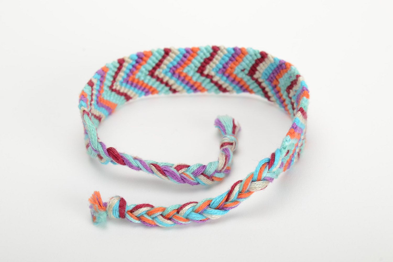 Handmade stylish friendship wrist bracelet woven of colorful embroidery floss photo 3