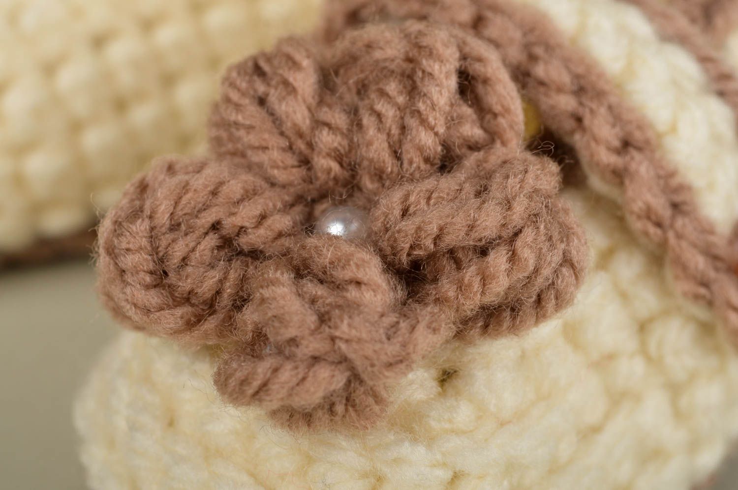 Chaussons bébé Pantoufles tricot fait main acrylique laine beige Vêtement bébé photo 5