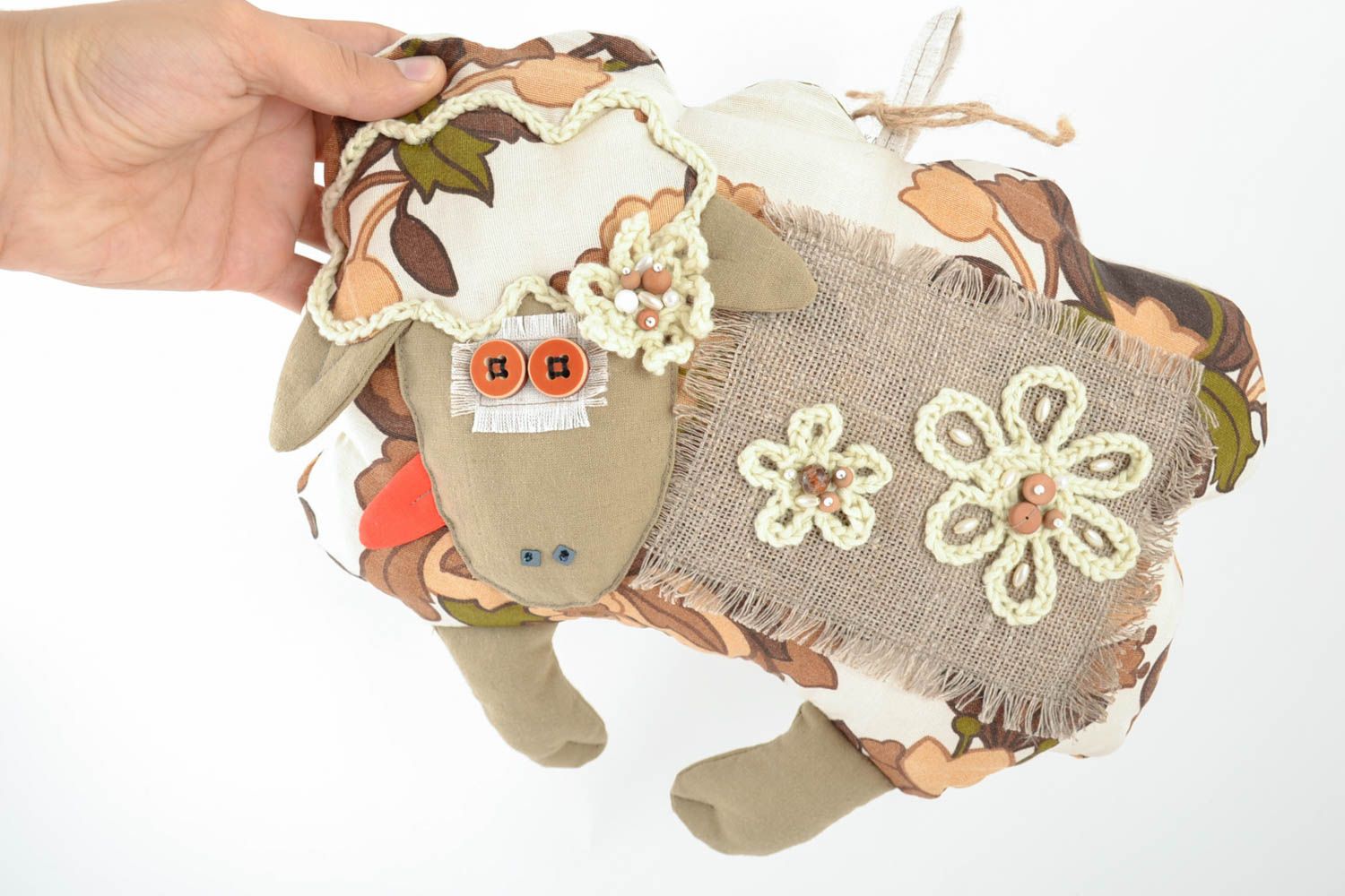 Мягкая игрушка ручной работы барашек настенное панно с петелькой декор детской фото 5