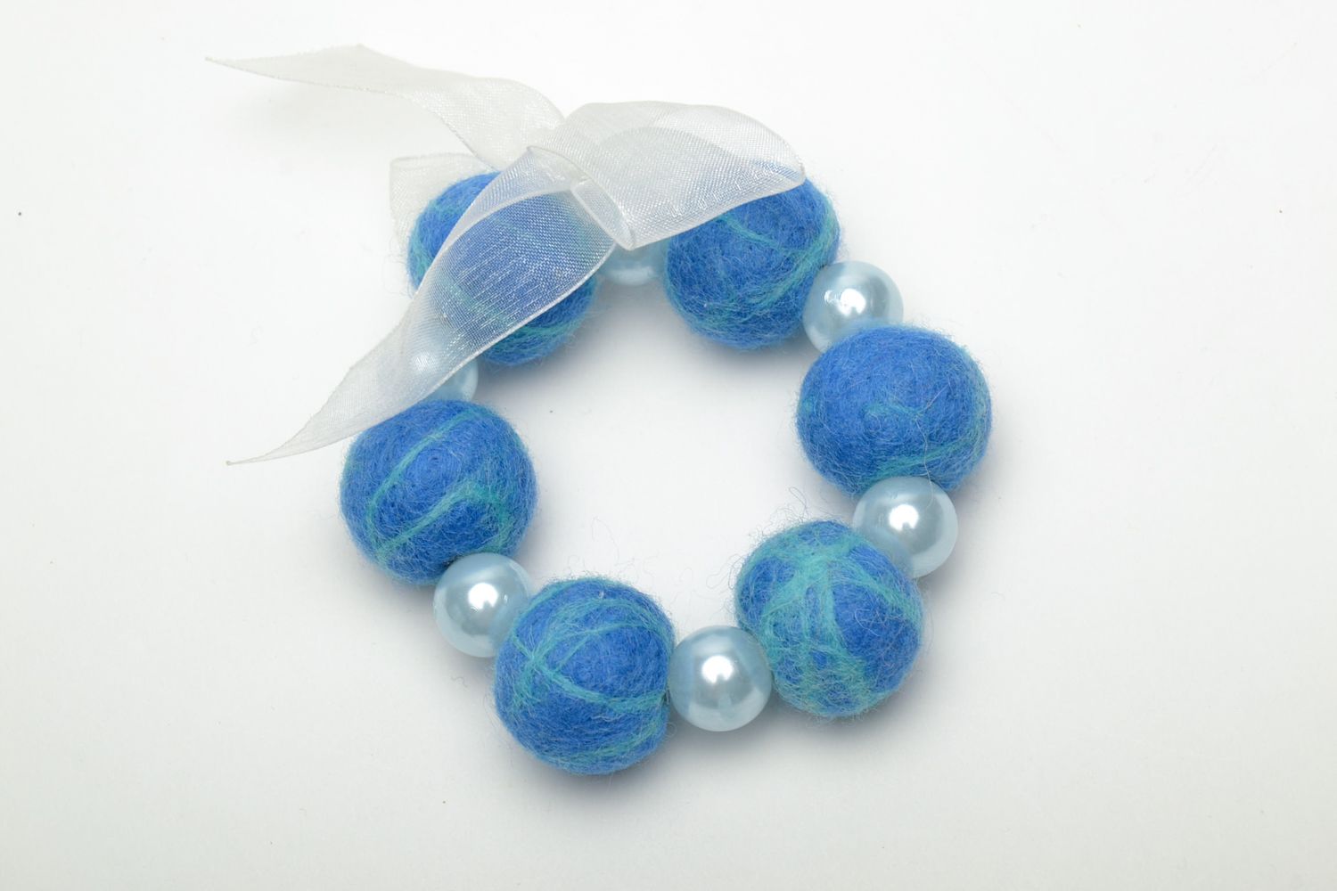 Blue bracelet with felted and plastic beads photo 5
