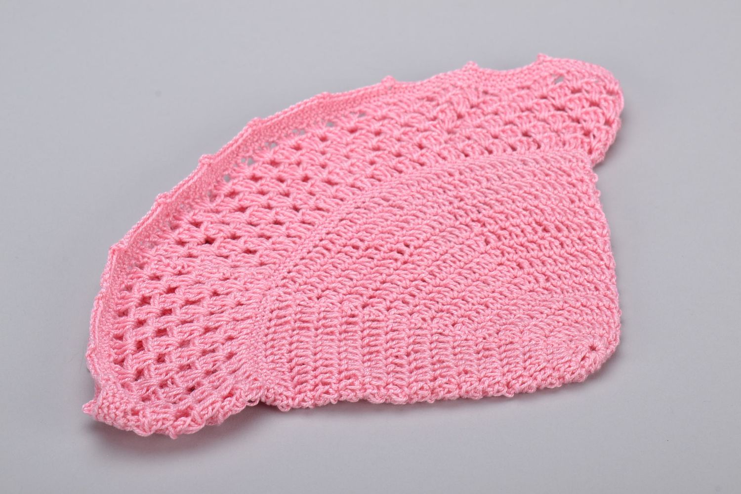 Lacy crochet hat for girl photo 4