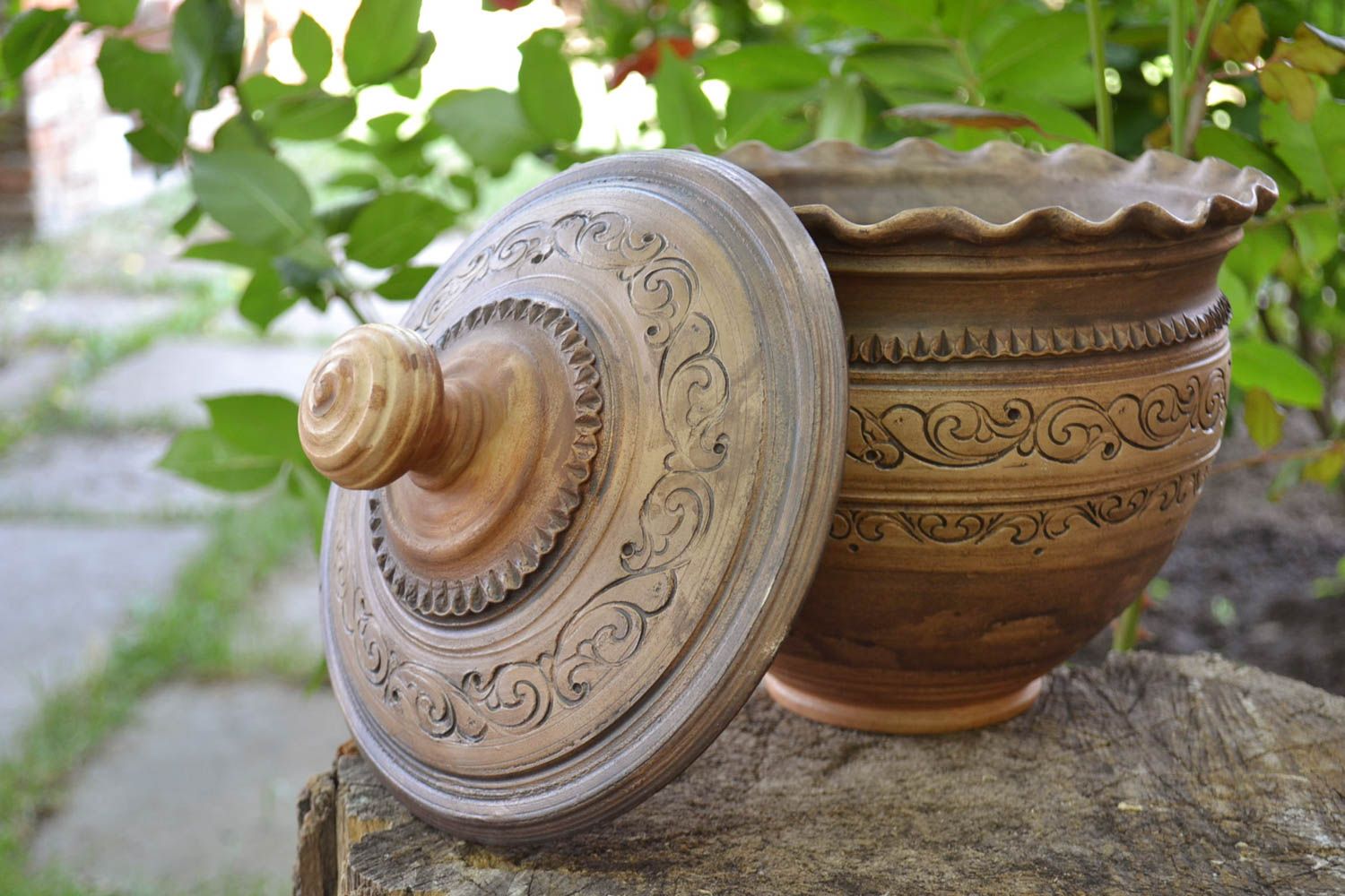 Pote de arcilla con tapa tratado con plata artesanal original para cocer 3 l  foto 1