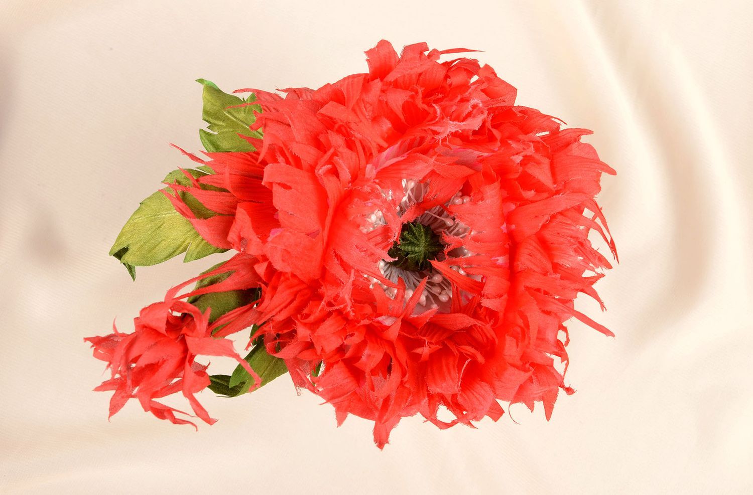 Брошь ручной работы красная брошь-цветок авторское дизайнерское украшение фото 5
