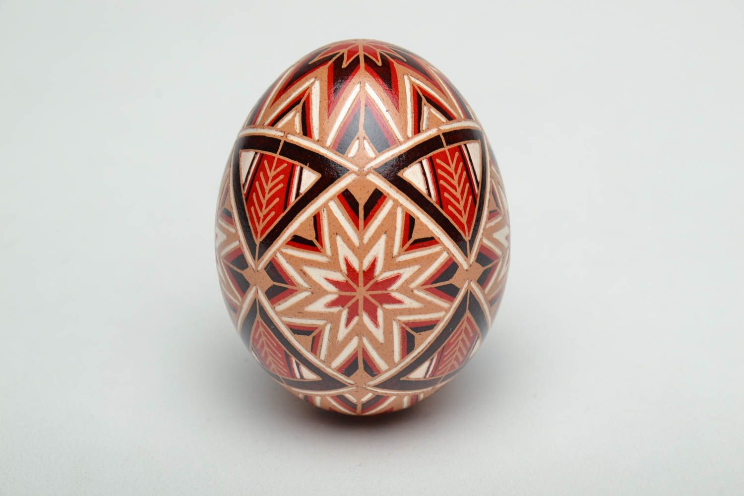 Huevo de Pascua artesanal pintado con tintes anilinas foto 2