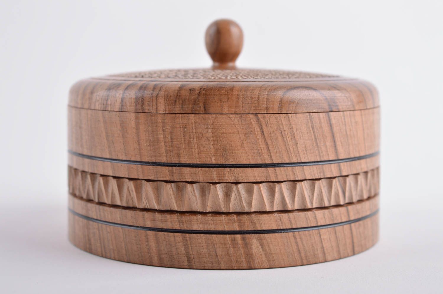 Beautiful handmade wooden box round jewelry box design gift ideas for girls photo 3