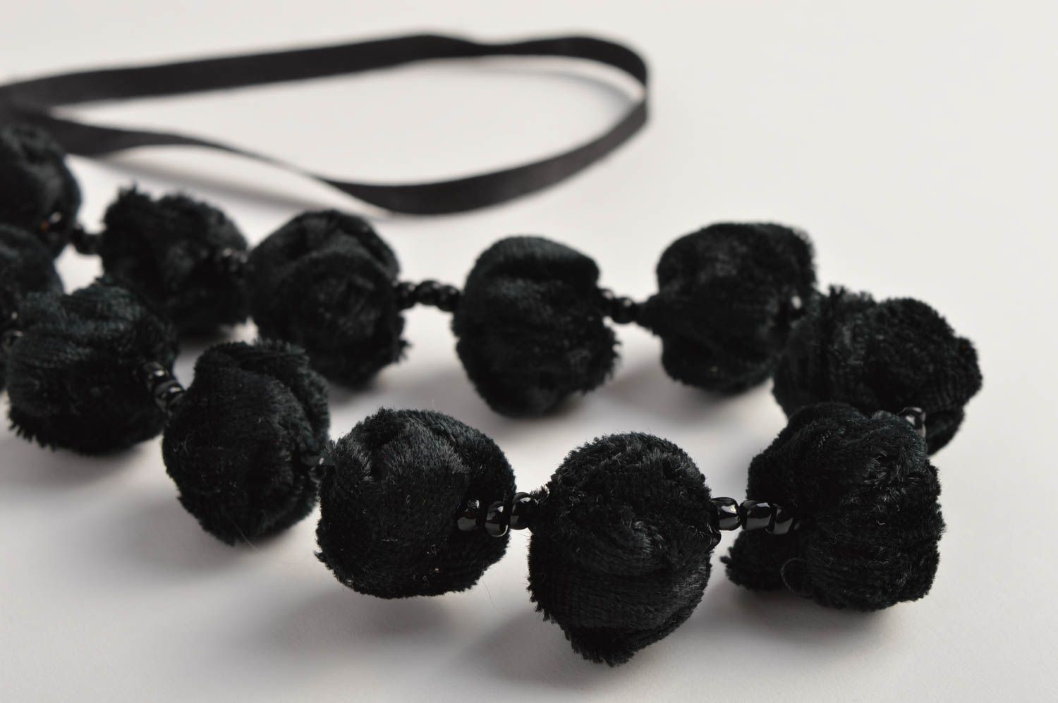 Handmade black elegant necklace unusual stylish necklace designer accessory photo 4