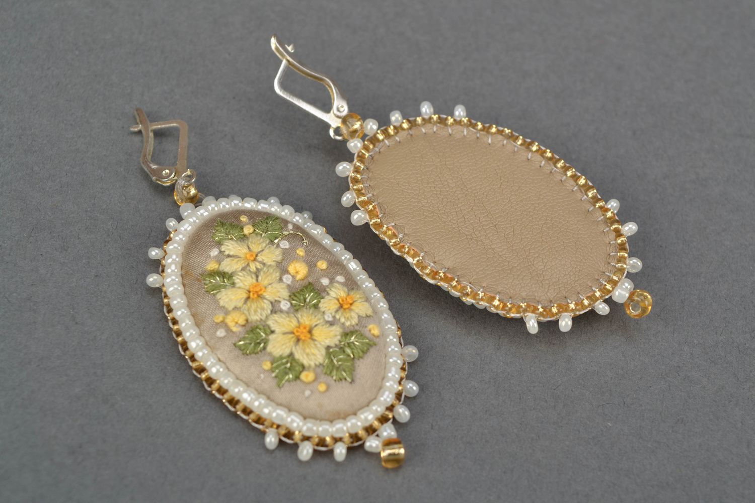 Handmade large satin stitch embroidered earrings Buttercups photo 3