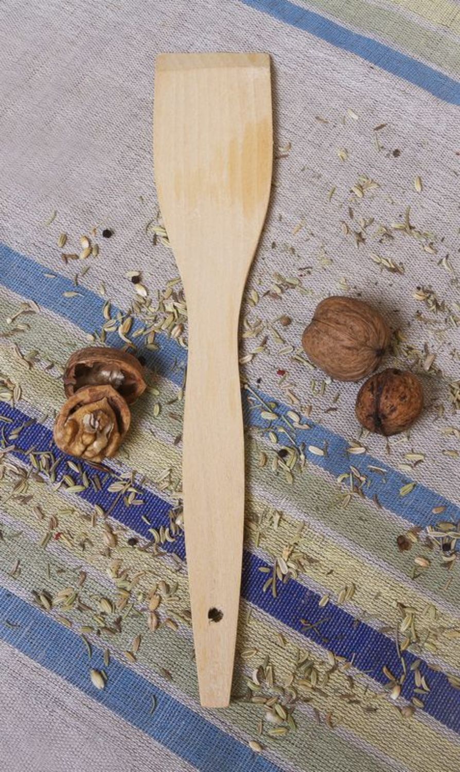 Деревянная кухонная лопатка фото 1