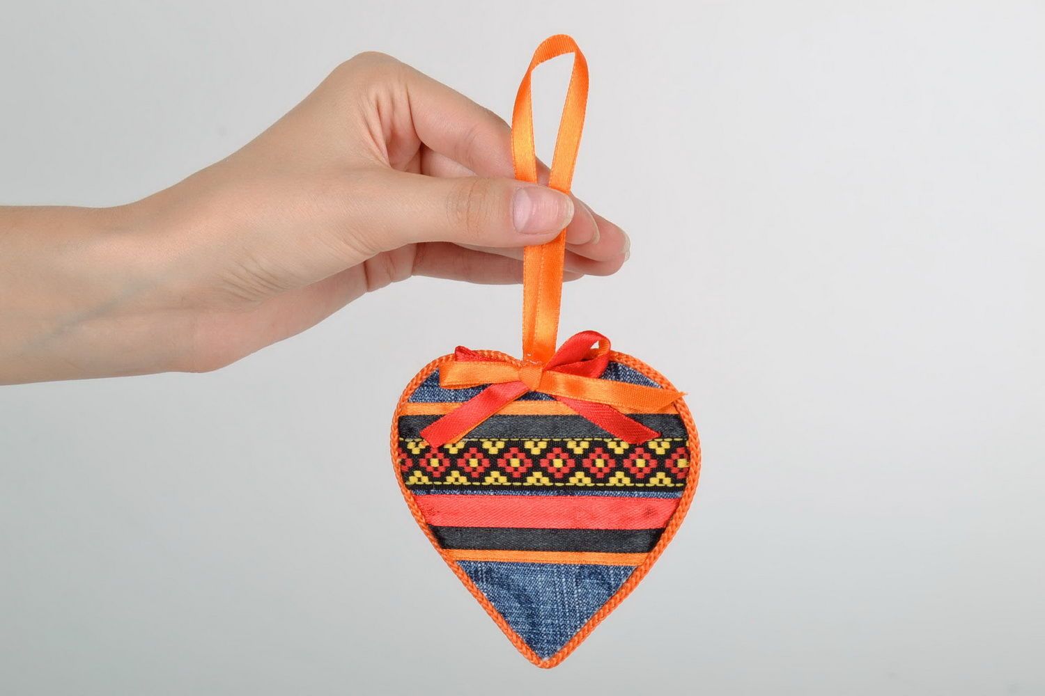 Amuleto en forma de corazón foto 5