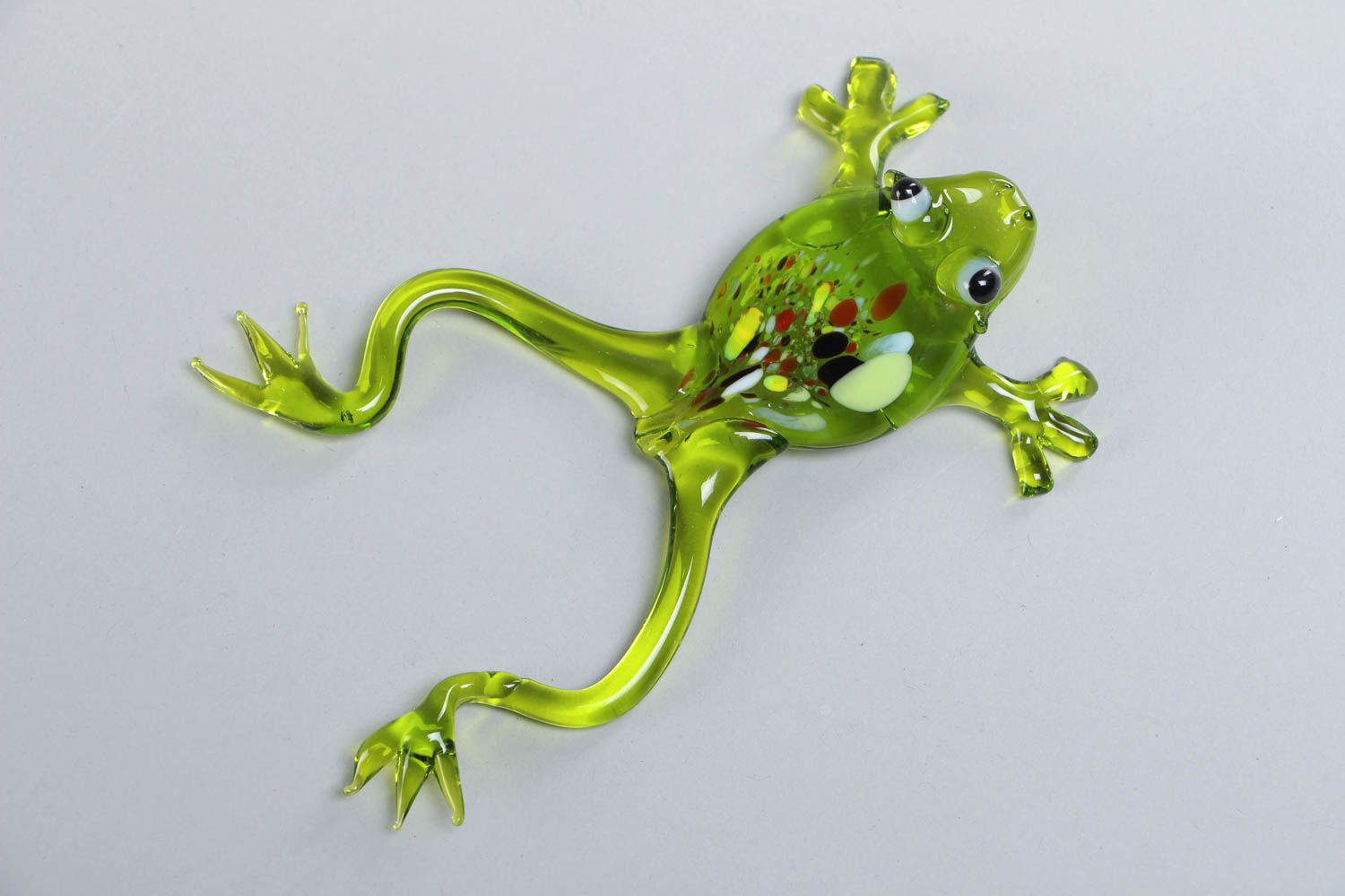 Handmade collectible lampwork glass miniature animal figurine of green frog photo 2