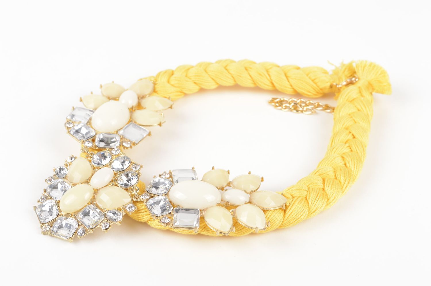 Collier textile Bijou fait main jaune avec perles fantaisie Cadeau femme photo 4