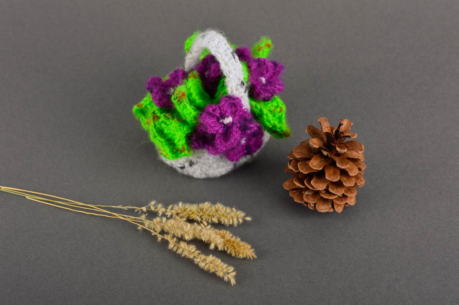 Panier miniature Corbeille jouet fait main tricotée au crochet Décoration maison photo 1