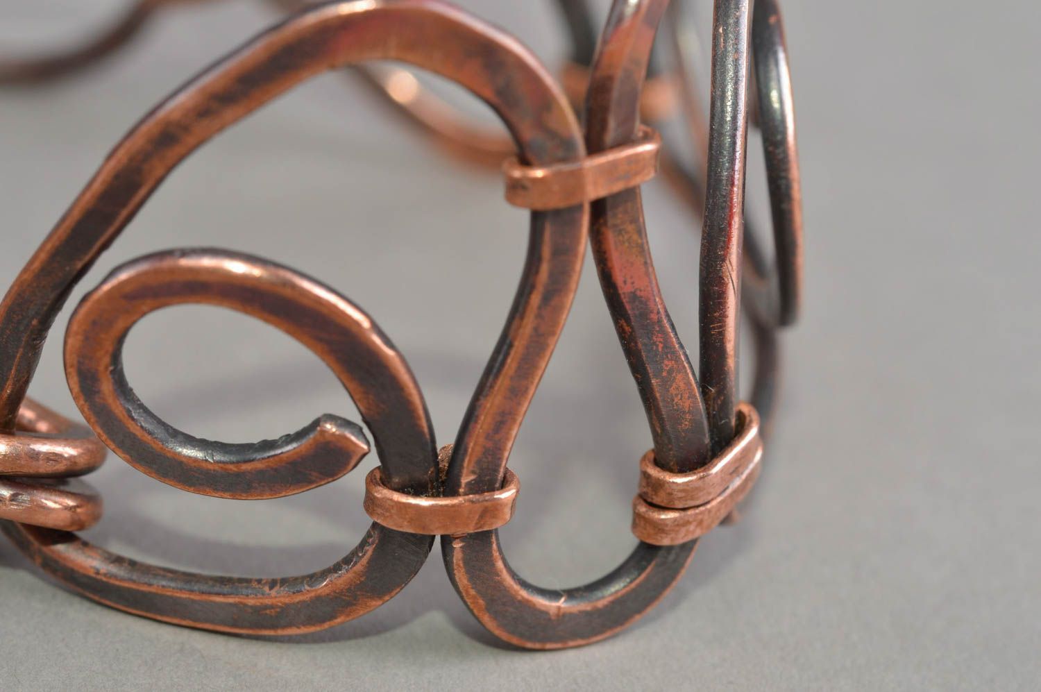 Schönes Armband aus Kupfer mit Stein Heißschmieden Technik Künstler Handarbeit foto 5