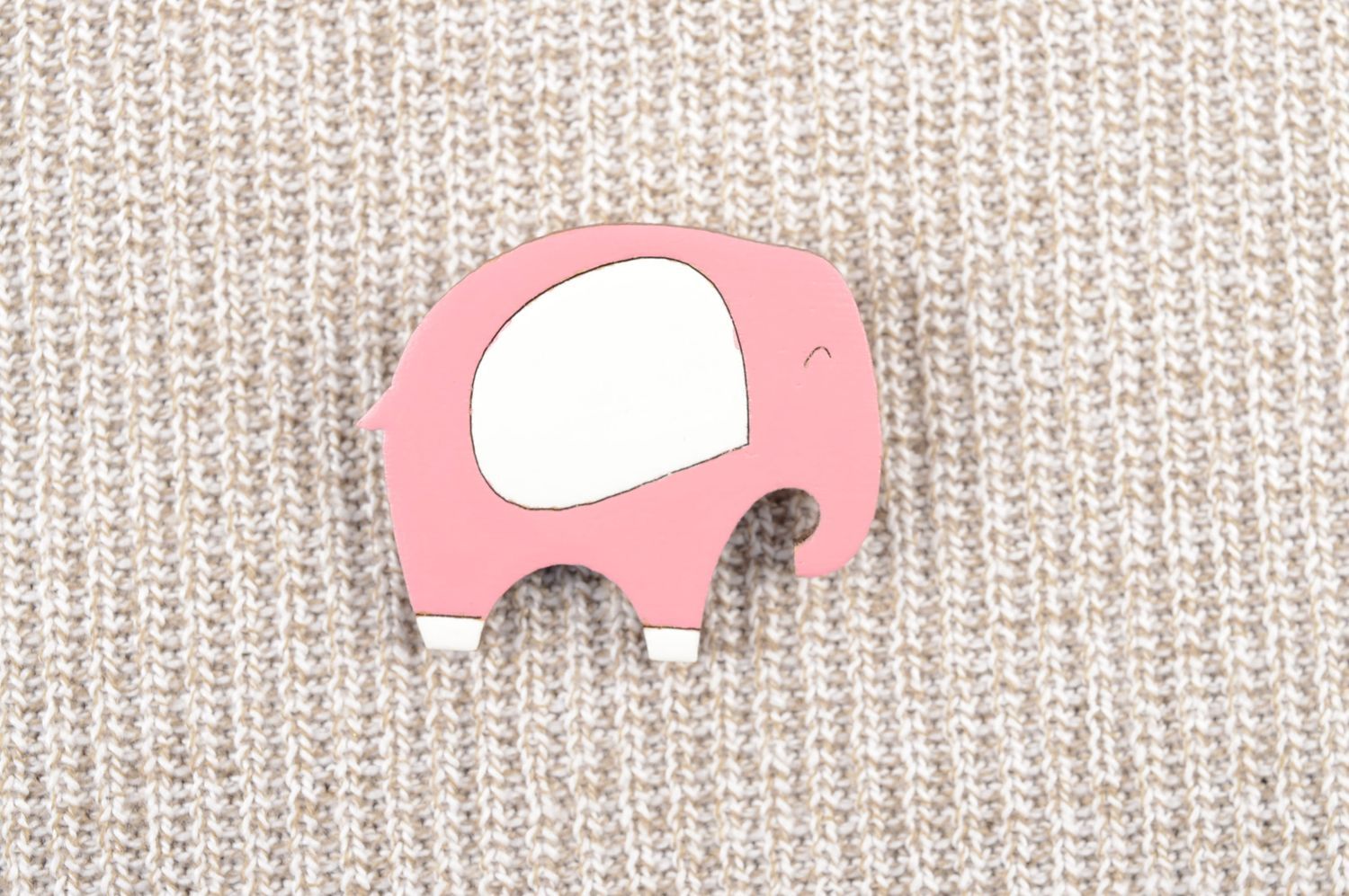 Handmade cute pink brooch unusual animal brooch wooden stylish accessory photo 1