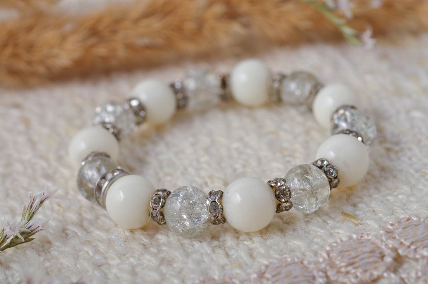 Stretchy white and silver beads bracelet for girls photo 1