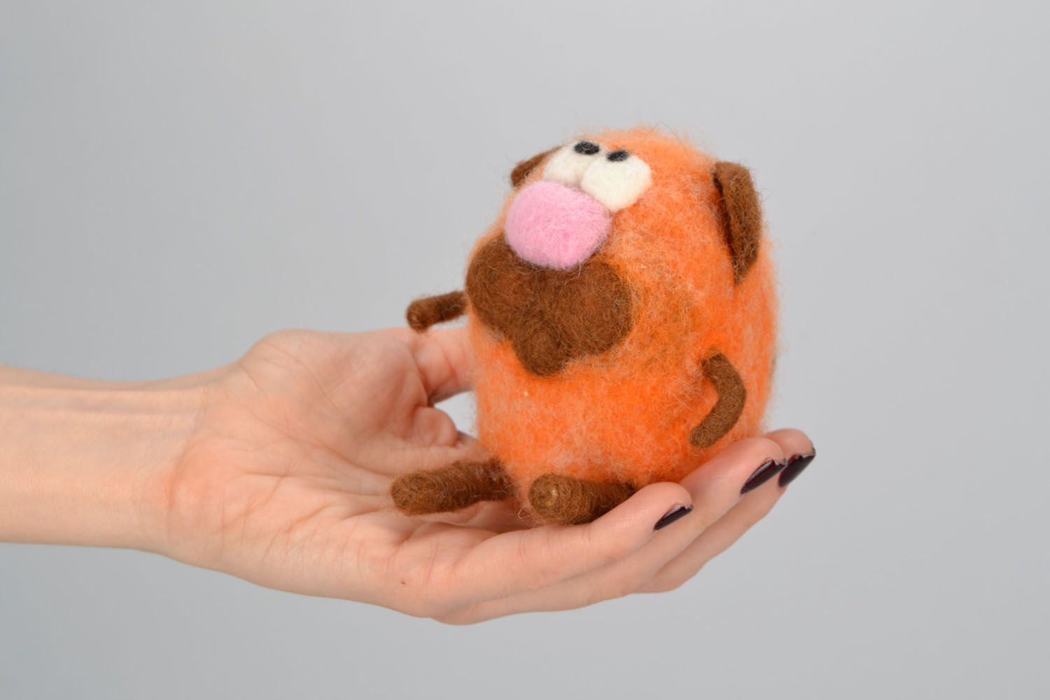 Red cat wool toy photo 1