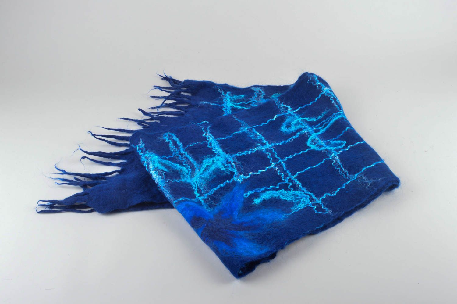 Handmade blauer Damen Schal Accessoire für Frauen Schal Stola aus Wolle gefilzt foto 1
