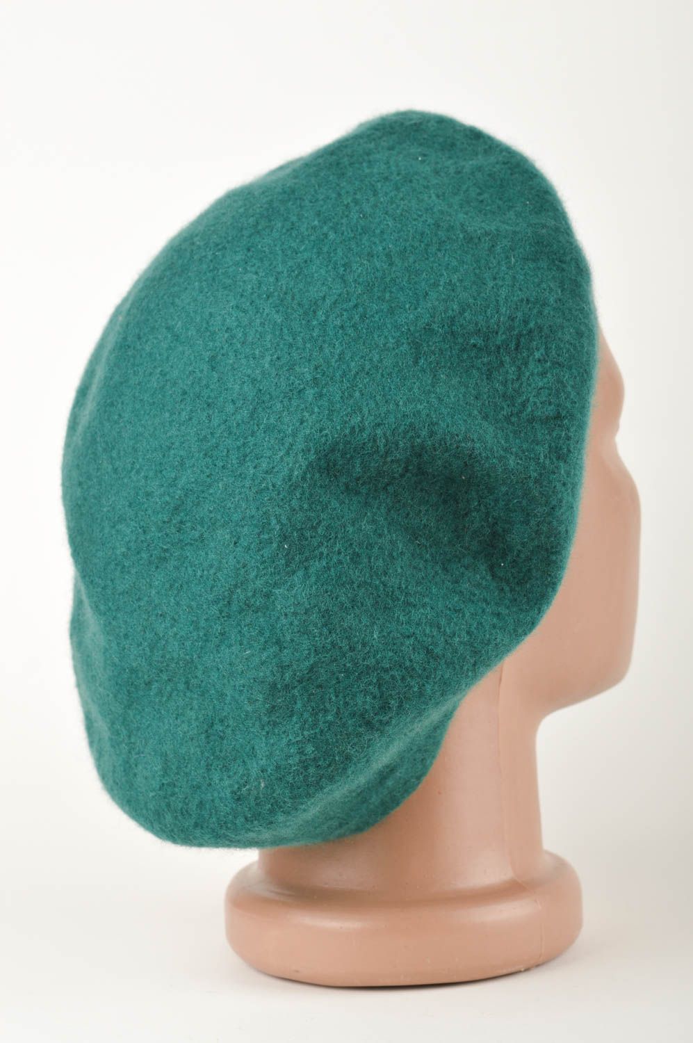 Bonnet laine fait main Béret femme vert chaud Vêtement femme original textile photo 5