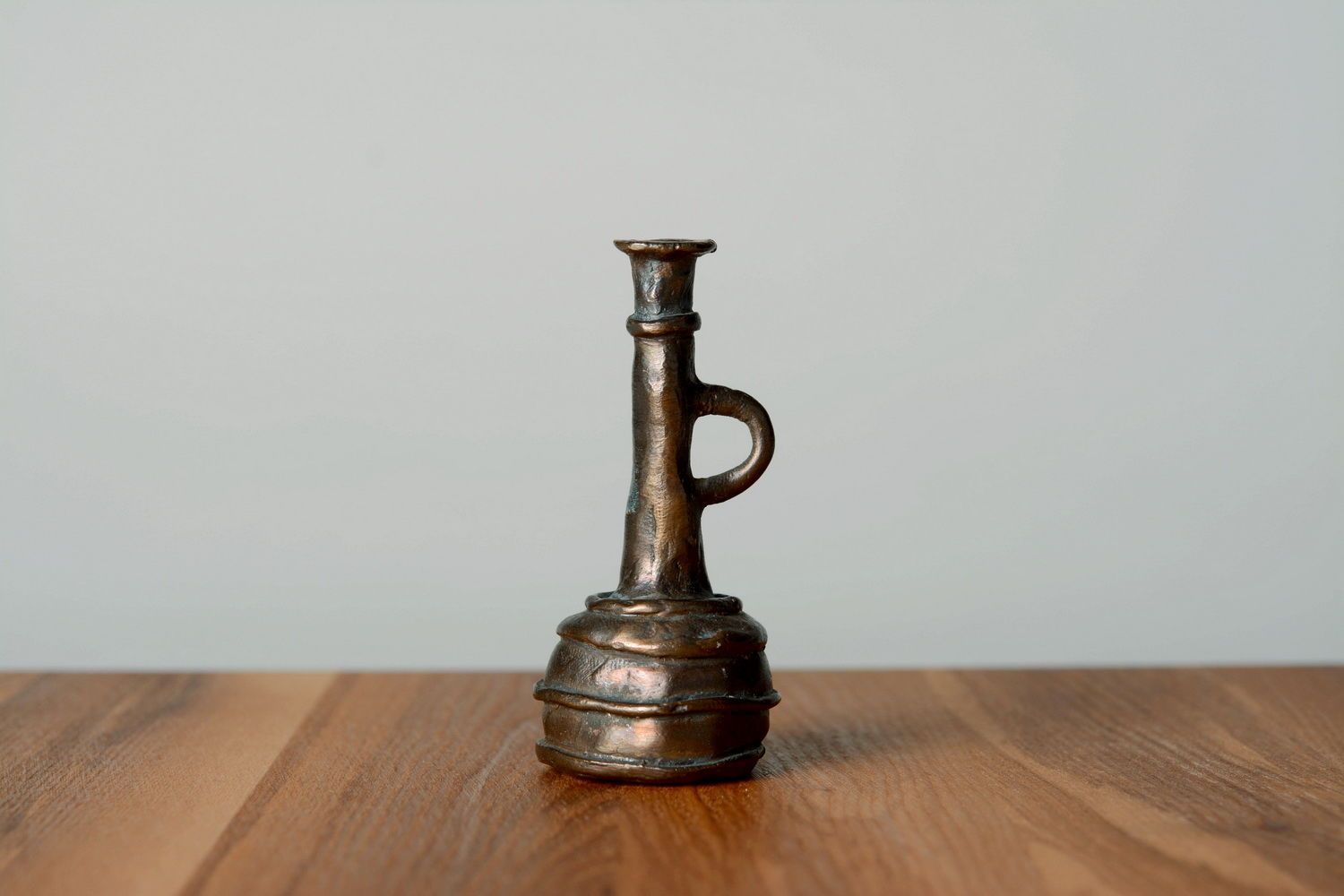 Bronze 3 inches tall pitcher shape desk or shelf stature 0,4 lb photo 4