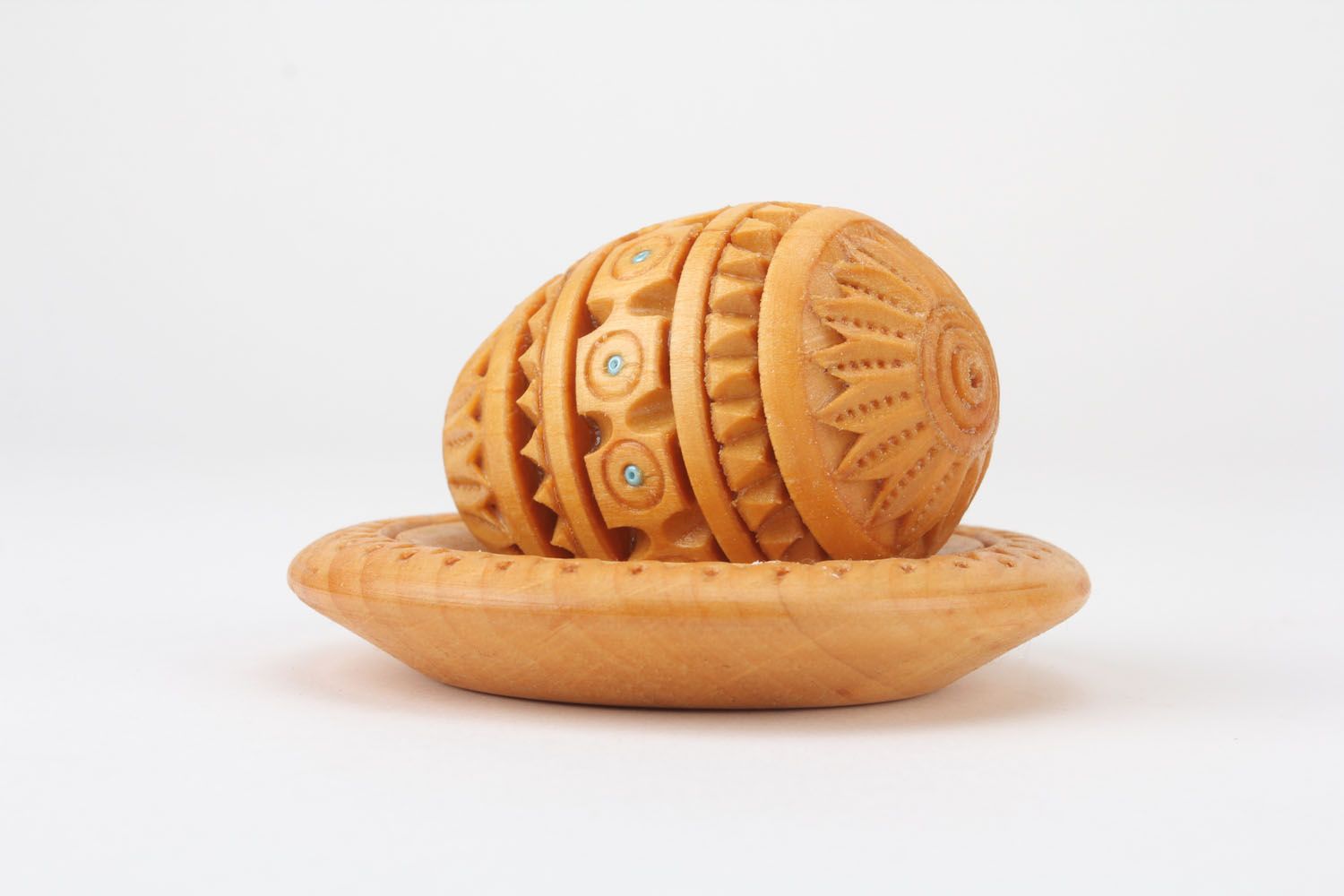 Oeuf de Pâques en bois original fait main petit traditionnel avec gravure photo 2