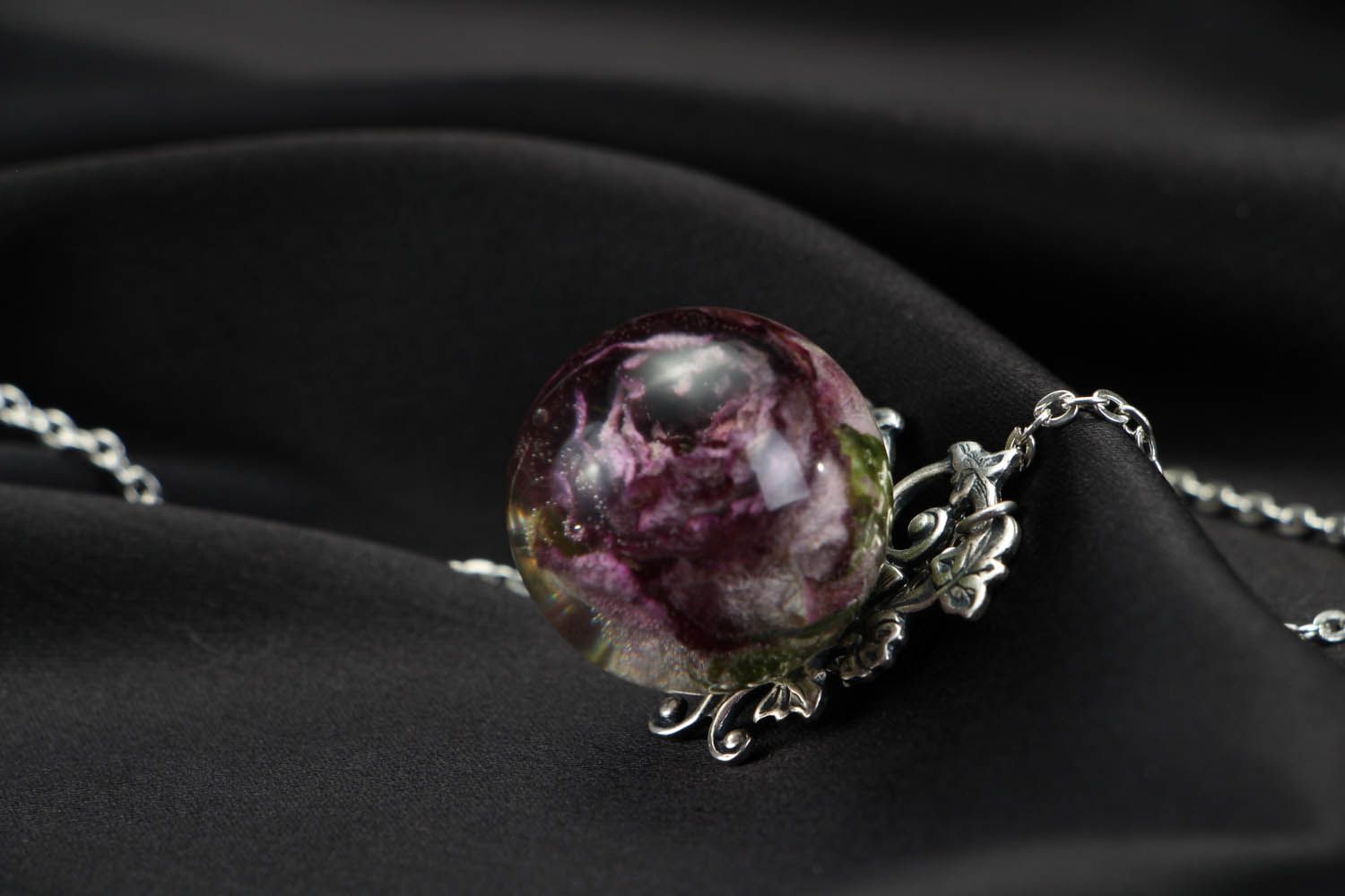 Pendant with natural rose photo 4