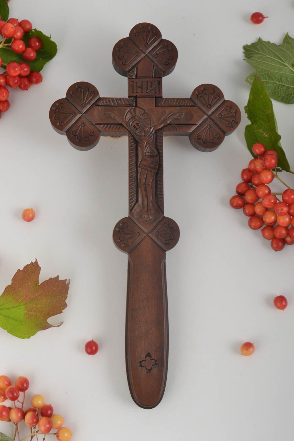 Croix en bois fait main Objet religieux design mural Déco maison avec crucifix photo 1