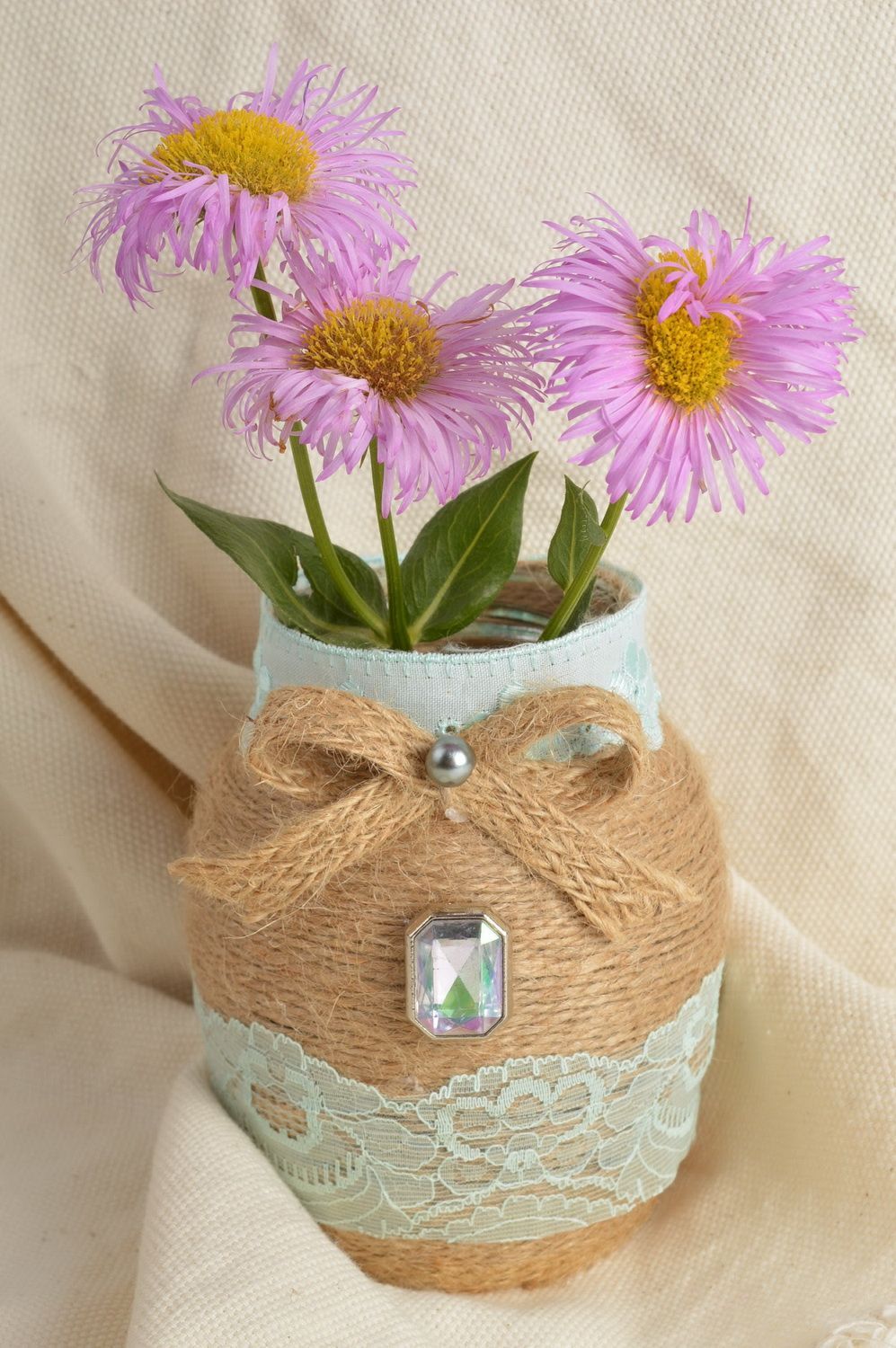 Стеклянная ваза для цветов в виде банки украшенной жгутом хэнд мэйд 250 мл фото 1