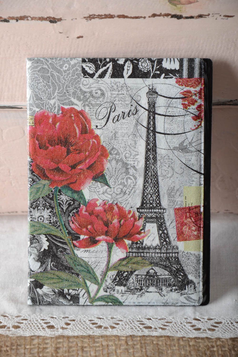 Обложка для паспорта ручной работы в технике декупаж красивая авторская Париж фото 1