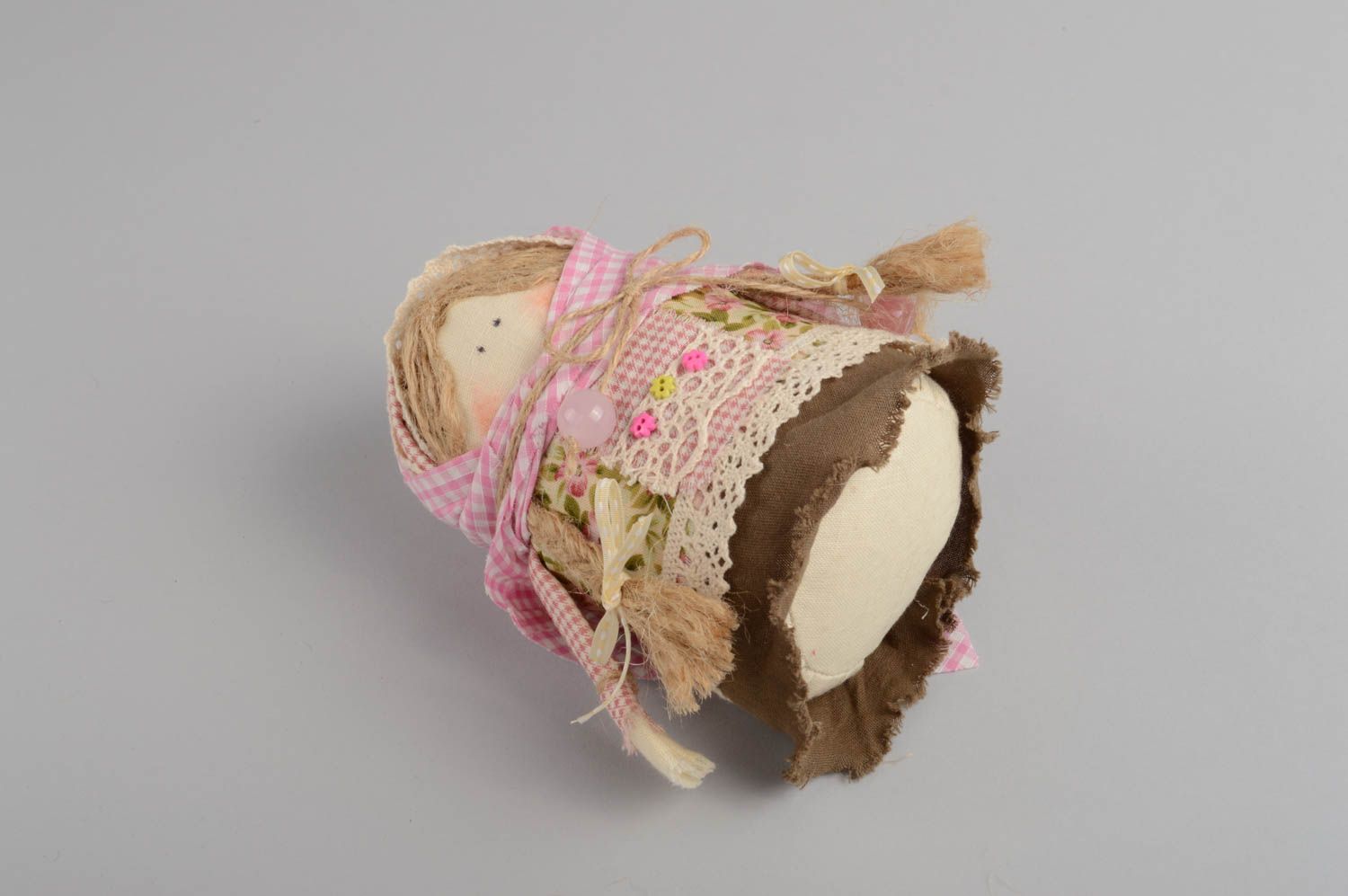 Тканевая кукла в этническом стиле зерновушка красивая маленькая оберег для дома фото 4