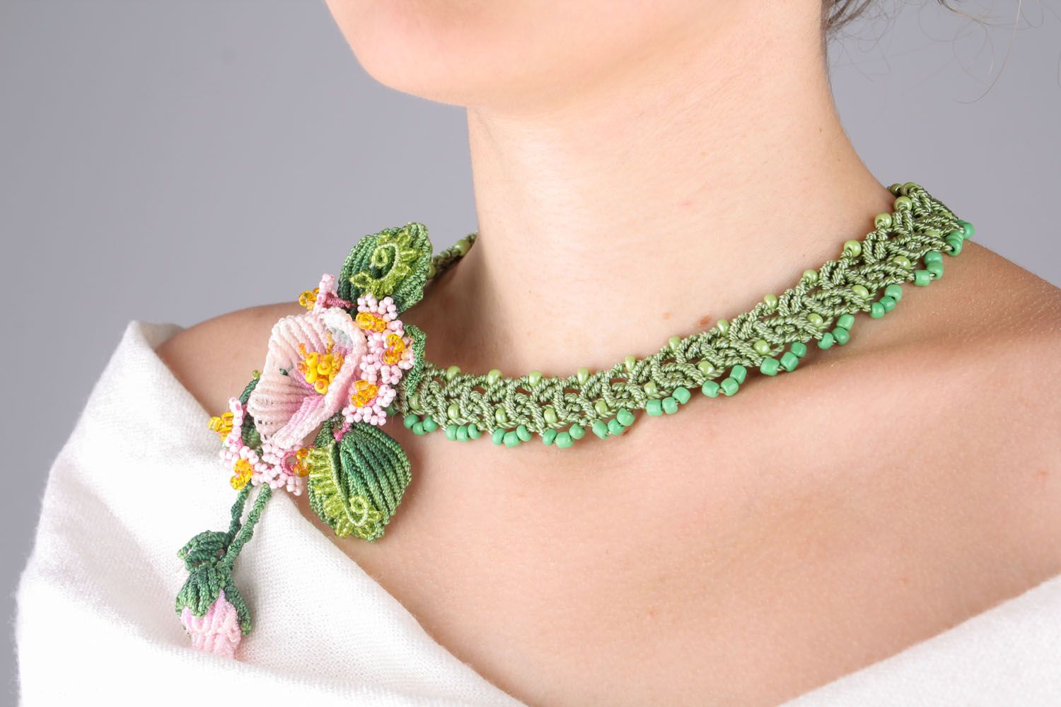 Macrame necklace Water Lily photo 1