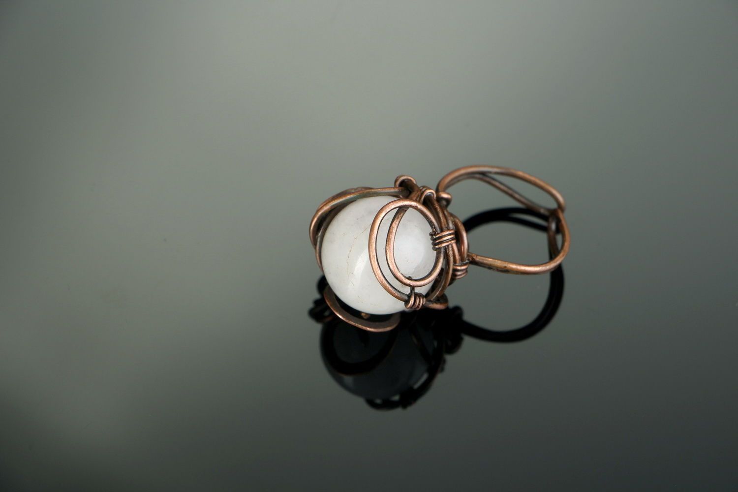 Handgemachter Ring aus Kupfer mit Quarz foto 1