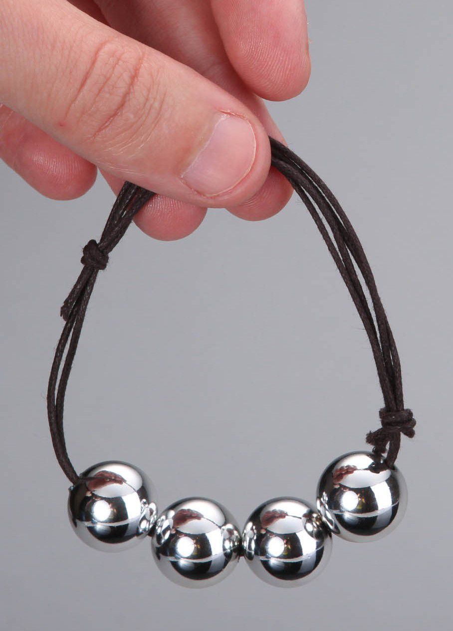 Bracelet perles en plastique sur lacet fait main photo 3