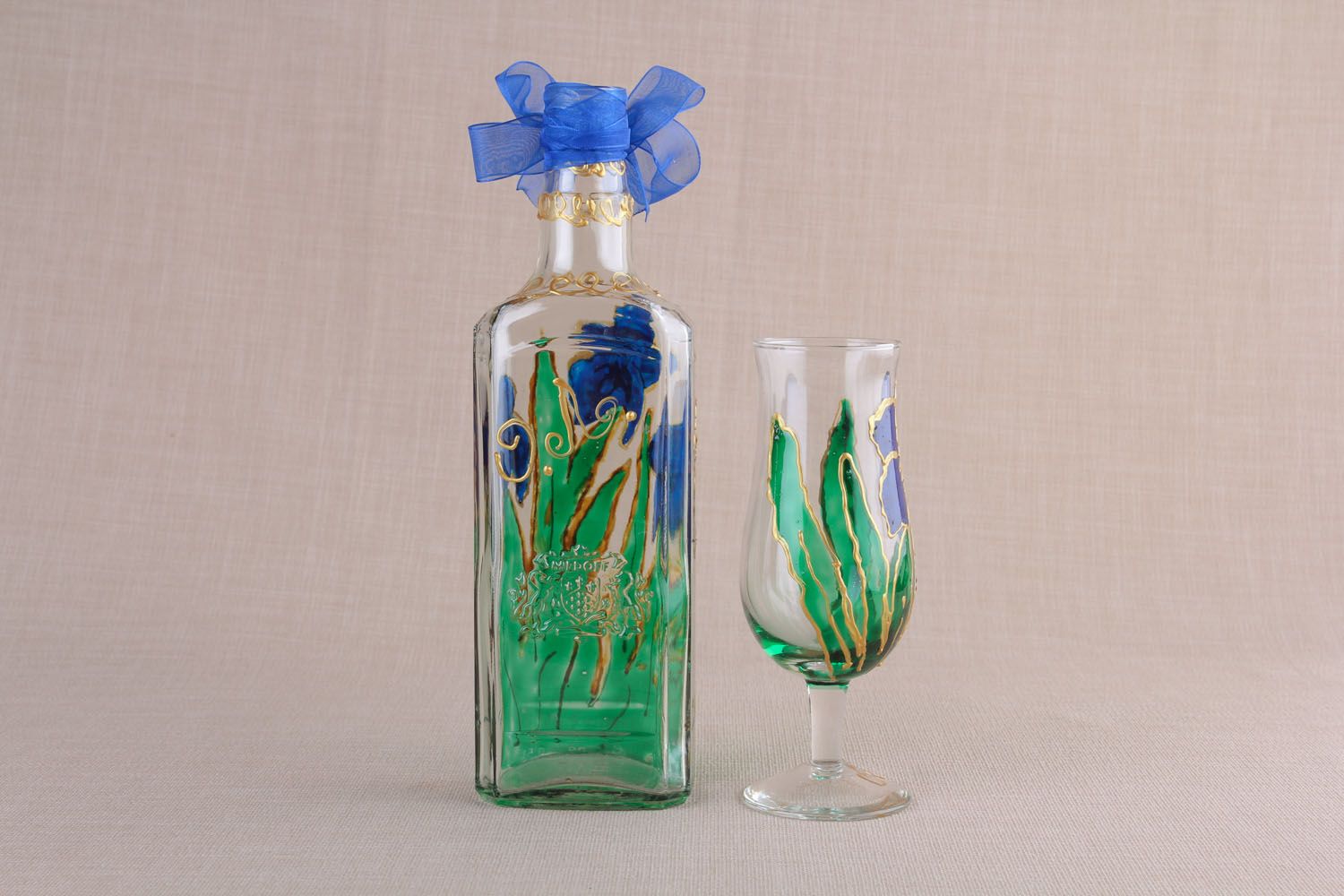Painted bottle and glass photo 2