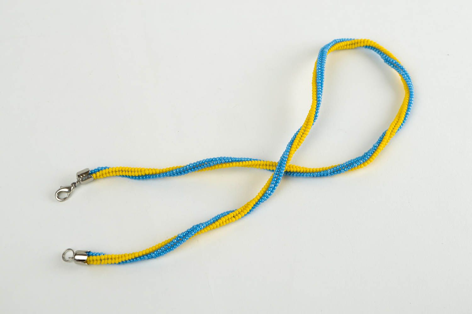 Колье из бисера украшение ручной работы ожерелье из бисера двухцветное фото 2