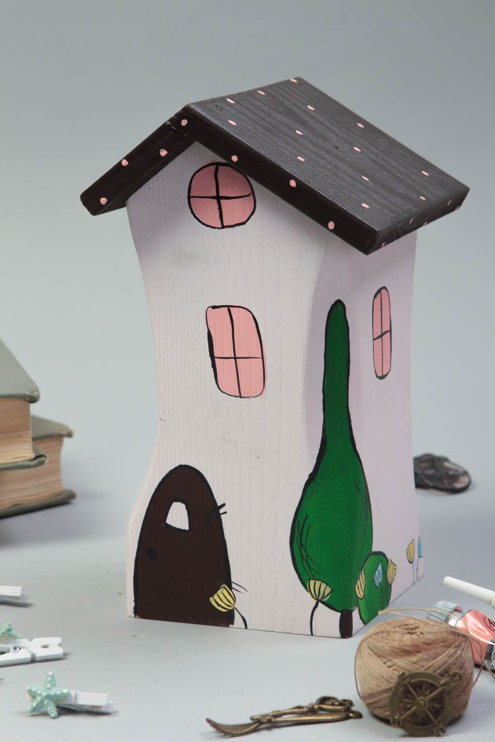 Figura artesanal con forma de casa original regalo original decoración de hogar foto 1