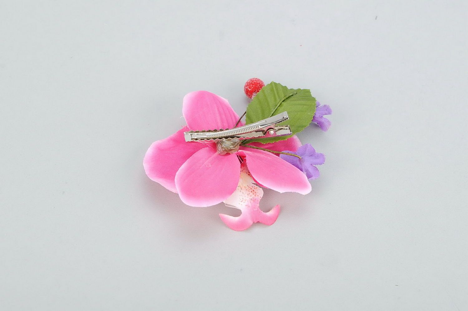 Hair clip with flowers photo 4