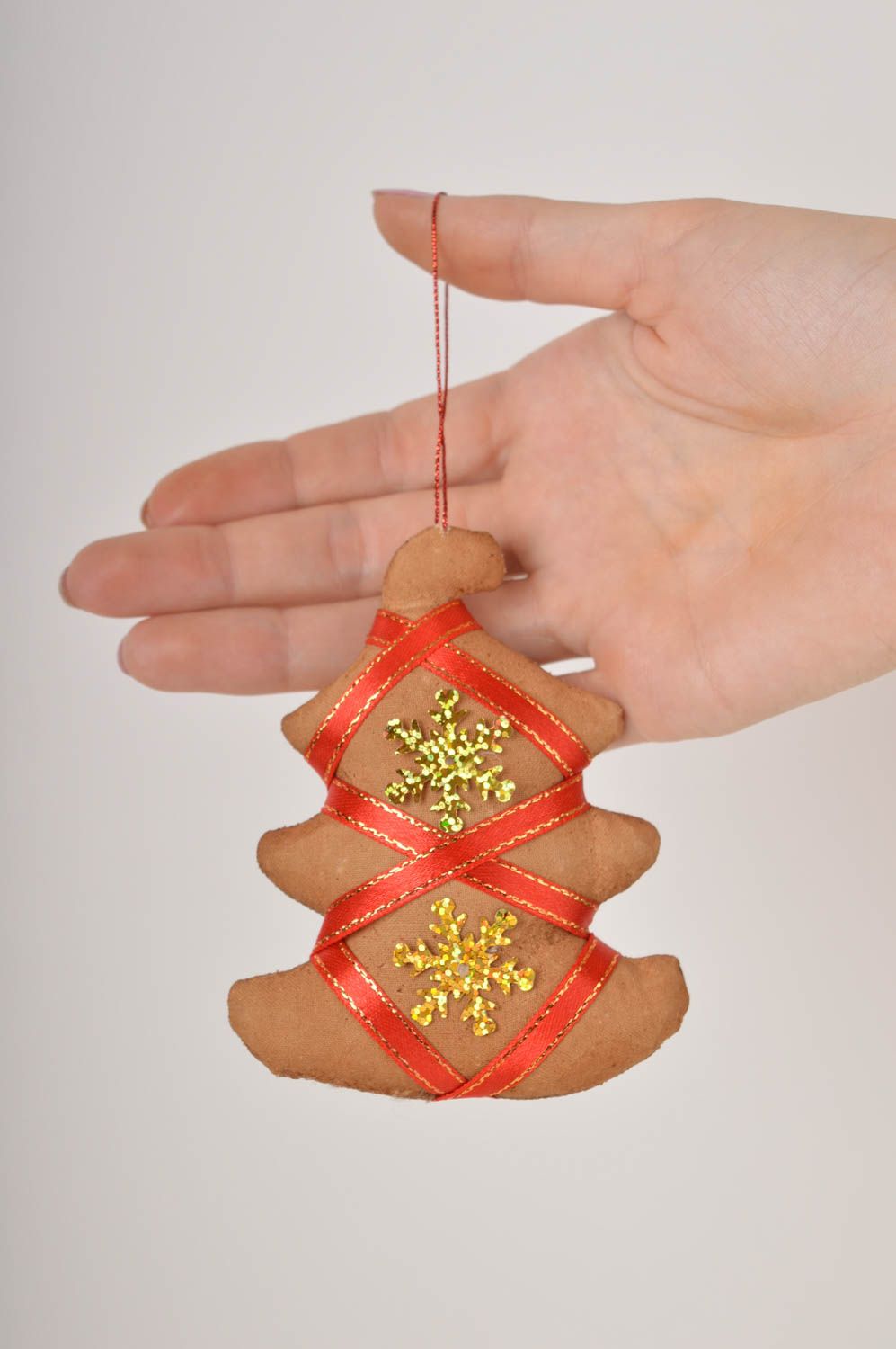 Елочная игрушка ручной работы мягкая игрушка из ткани детская игрушка красивая фото 4